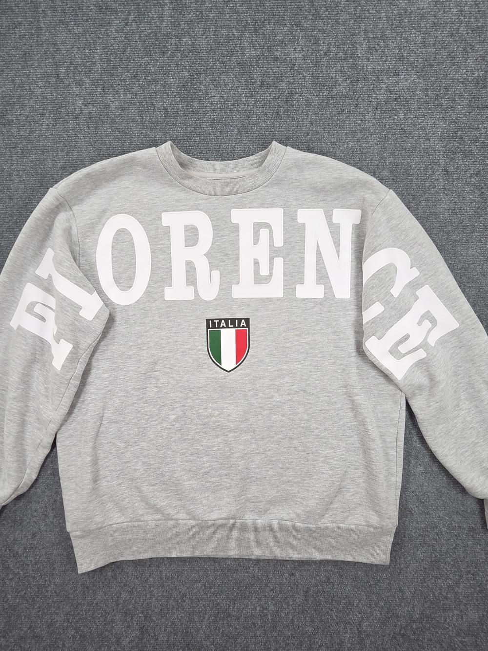 Cotton Classic Florence Spell Out Italia Sweater Womens Medium Crewneck Gray